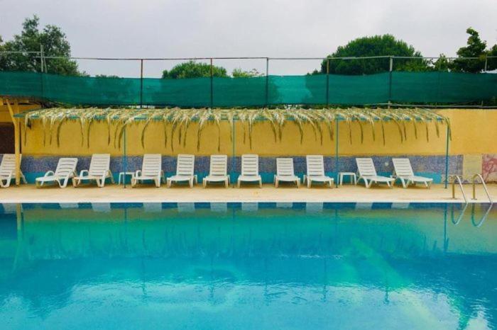 Hotel Cicek Evler Tatil Koeyue Armutlu Exterior foto