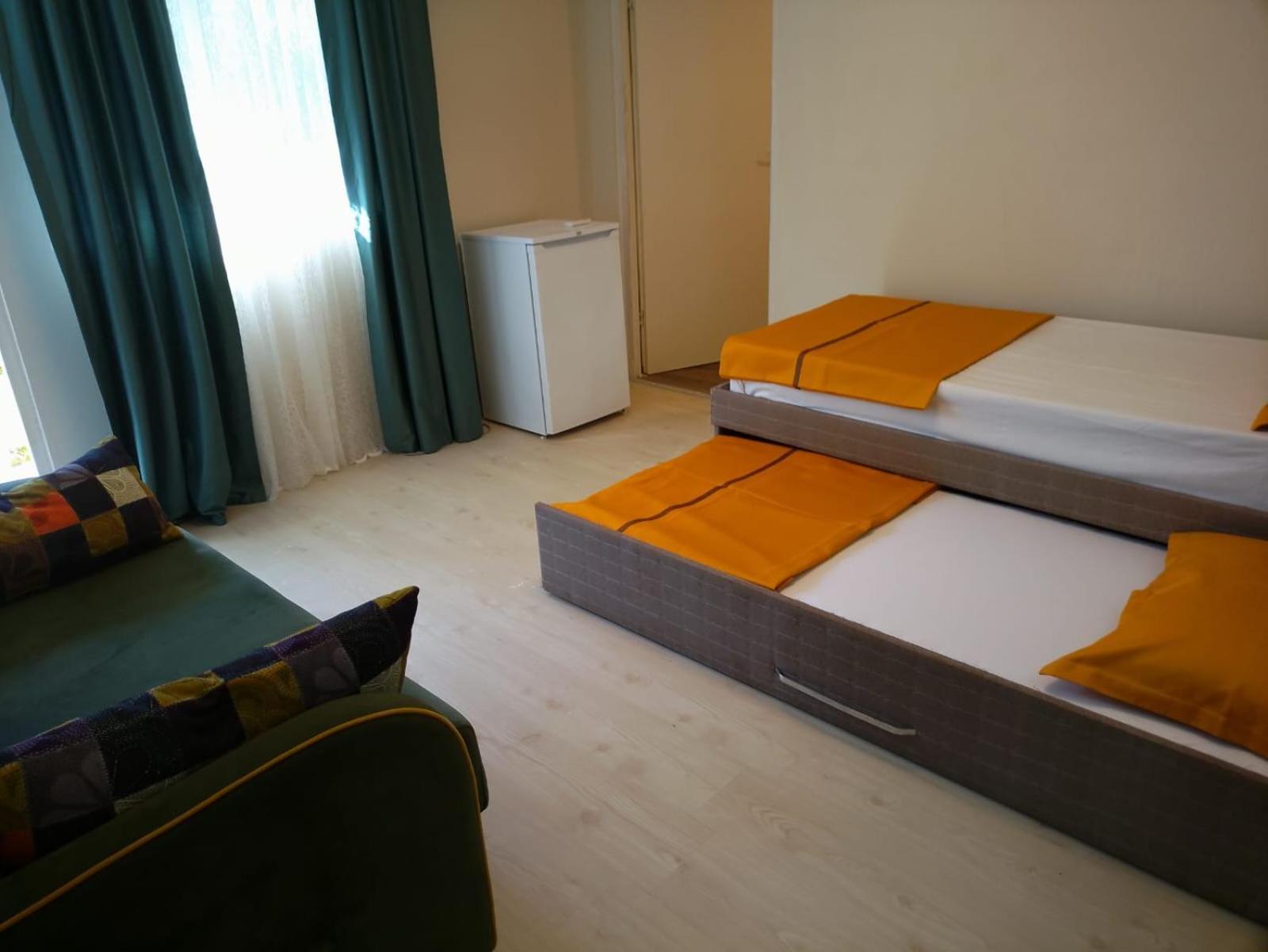 Hotel Cicek Evler Tatil Koeyue Armutlu Exterior foto