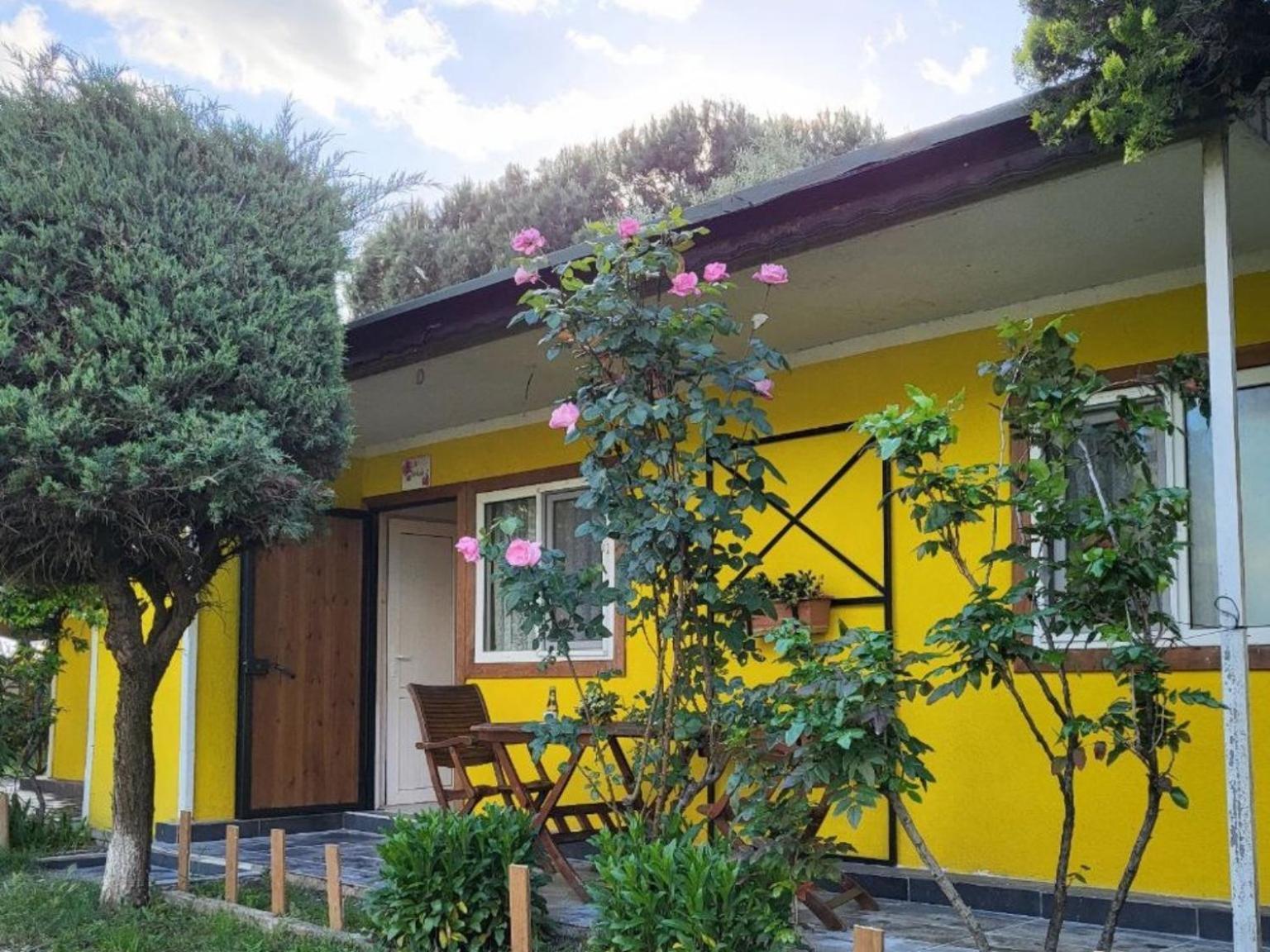 Hotel Cicek Evler Tatil Koeyue Armutlu Exterior foto